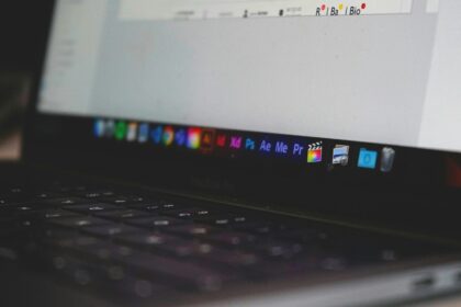 Adobe adquiere Semrush por US$ 1,900 millones y refuerza IA en marketing