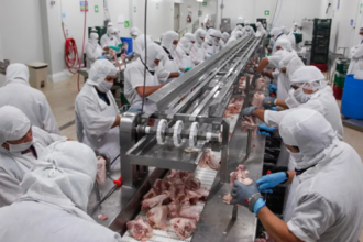 EE. UU. impone aranceles a la carne de Brasil desde 2025