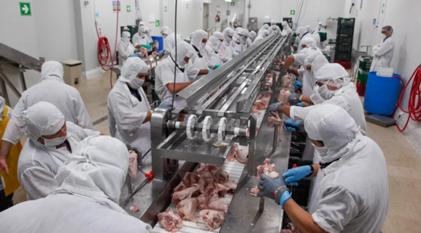 EE. UU. impone aranceles a la carne de Brasil desde 2025