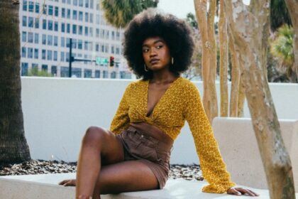 Ser "cool" comparte rasgos universales en jóvenes, revela estudio