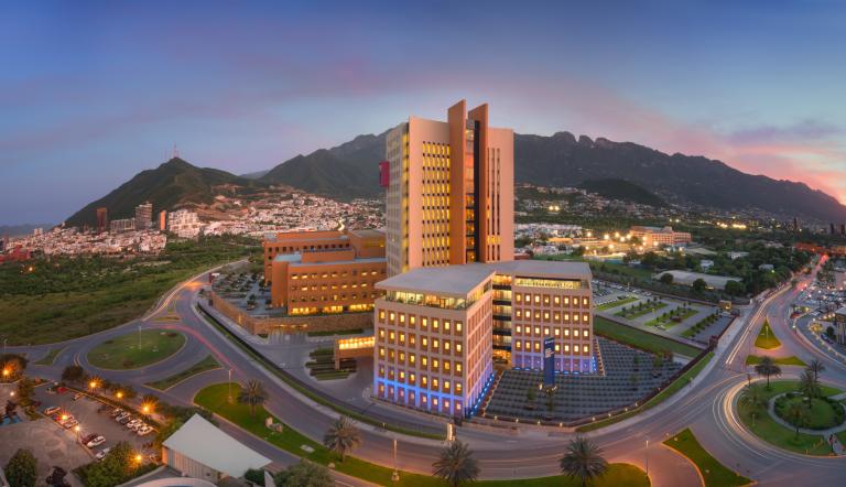 Nuevo León refuerza turismo médico ante Mundial FIFA 2026