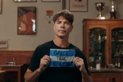 Shot lanza alfajor de pasta de maní inspirado en meme futbolístico