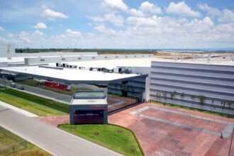 Nissan inicia producción de pick-ups en Aguascalientes