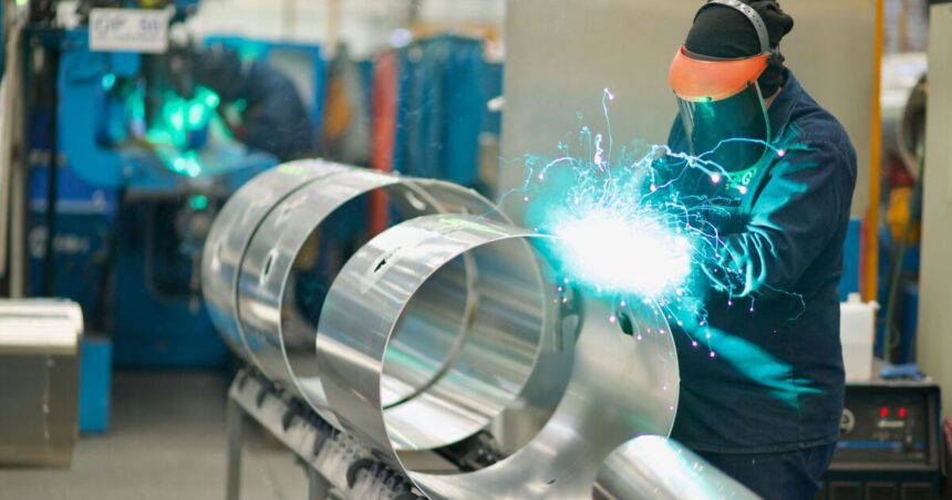 Diez empresas concentran el mercado del acero en México en 2026