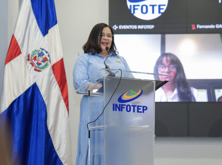 INFOTEP y OIT certifican a 101 emprendedores en negocios verdes