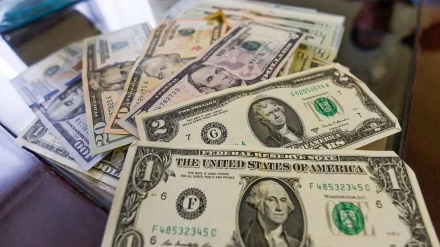 Banco Plata obtiene 300 mdd para expandir operaciones en México