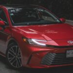 Toyota Camry 2026 llega a México solo en versión híbrida
