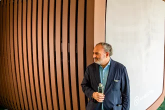 Barcelona lanza generador doméstico que extrae agua del aire