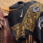 Chivas presenta su nuevo jersey negro ante Necaxa en el Akron