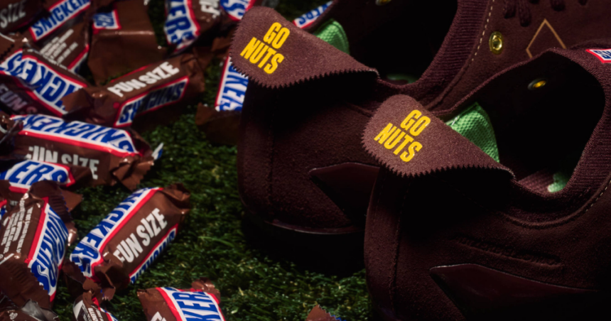 Snickers y adidas lanzan chimpunes edición limitada en EE UU